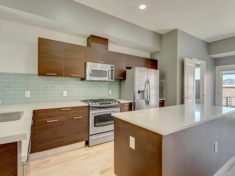 2345 Walnut St #17 — Photo 6