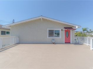 526 17th St #C, Huntington Beach, CA 92648