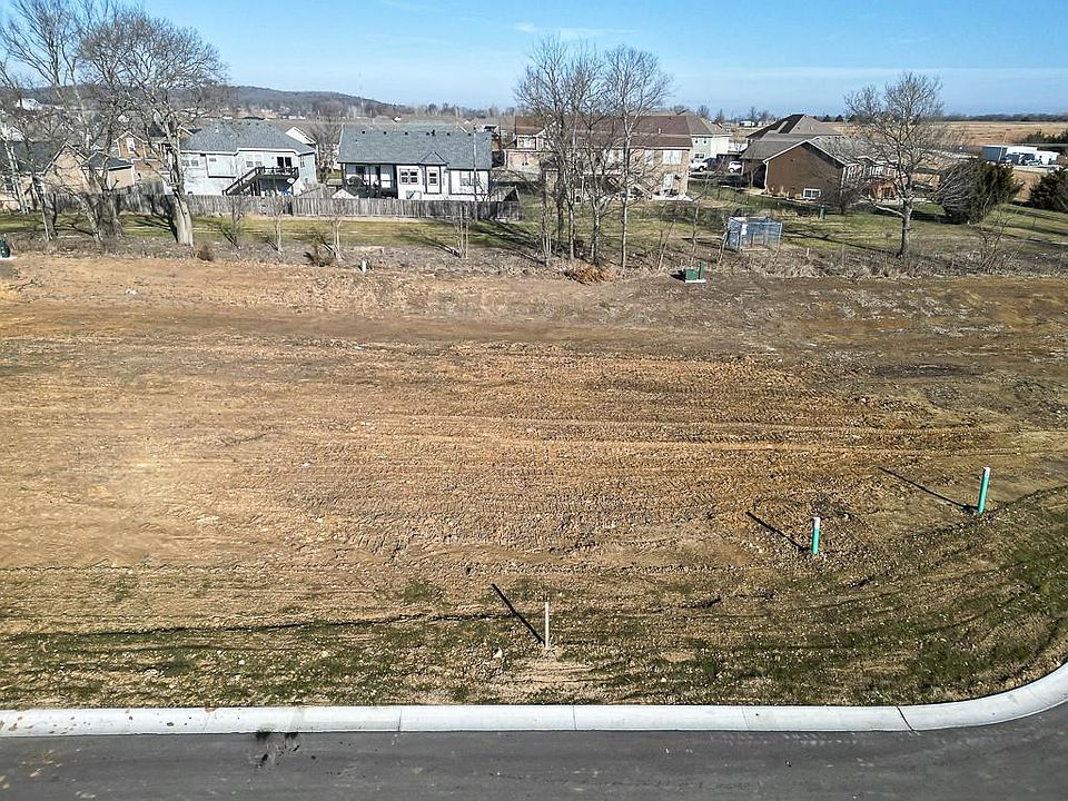 1st image of 4 Stone Creek Ave