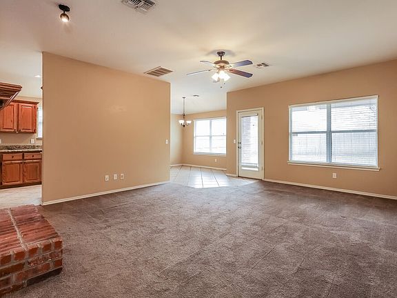 4th image of 8524 SW 37th St