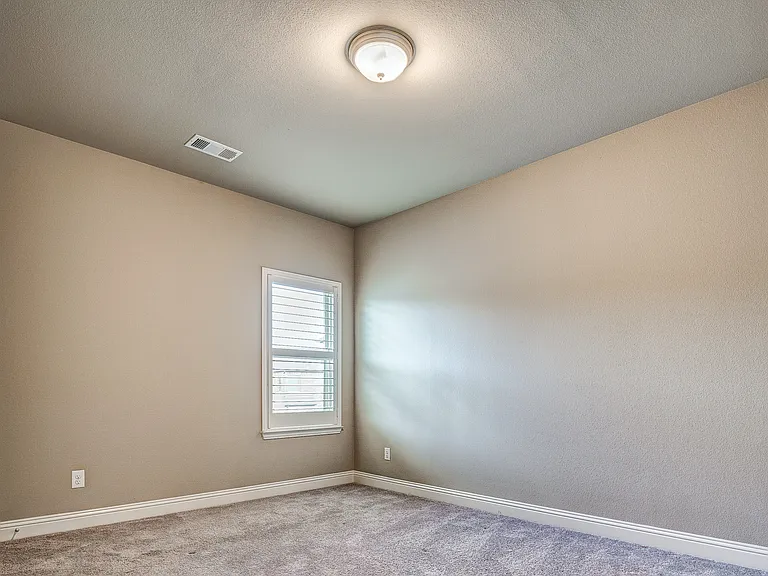534 Evergreen Dr — Photo 56