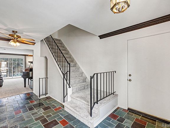 5th image of 1437 Lantern Ln