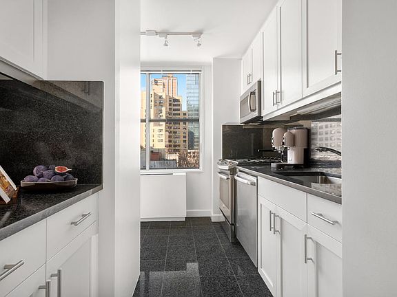 4th image of 1365 York Ave APT 31K