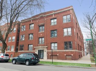 1900 W Byron St #2, Chicago, IL 60613