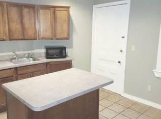 167 Sayles St, Lowell, MA 01851