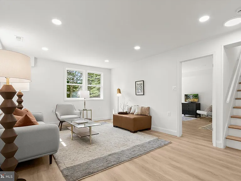 402 Elm Ave — Photo 19