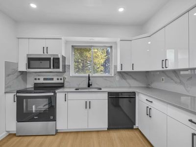 27 Juniper Rd, Port Washington, NY, 11050