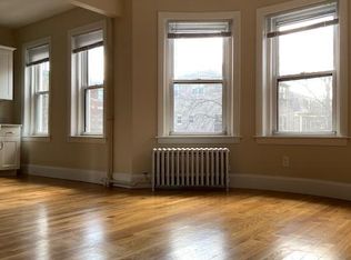 273 Harvard St #2, Cambridge, MA 02139