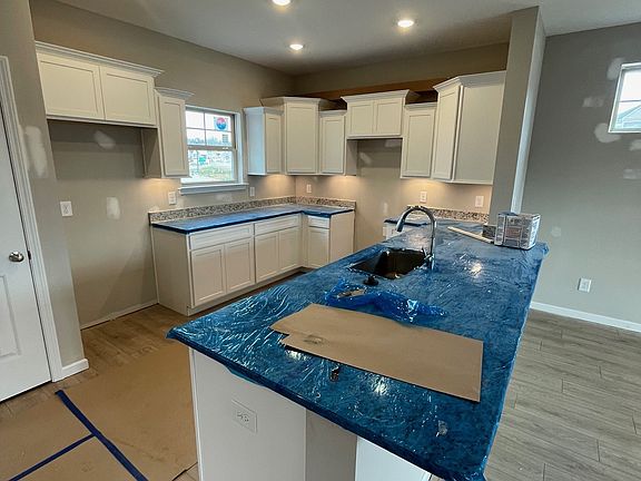 3rd image of 199 Brandon Woods Dr Lot 124