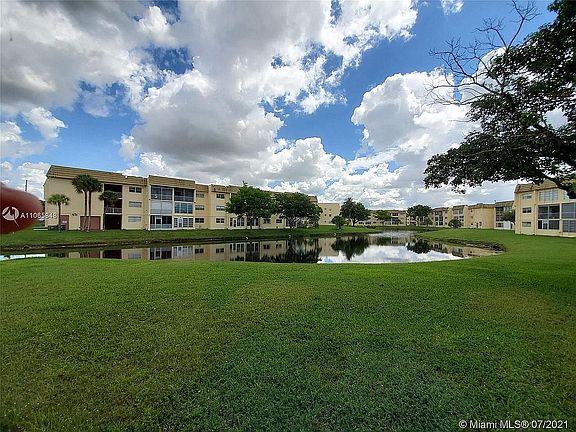 4th image of 8280 Sunrise Lakes Blvd APT 101