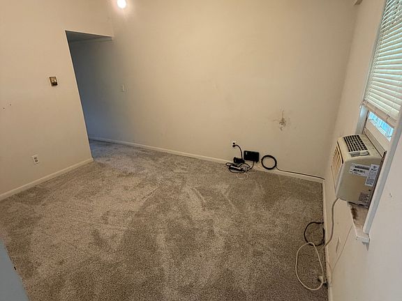 3rd image of 52 North St APT A