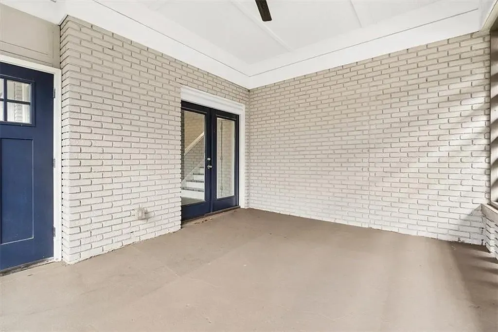 3 bed, $1,000 — Photo 4