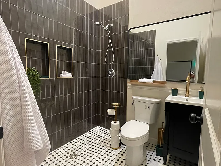 4515 13th Ave S #2 — Photo 3
