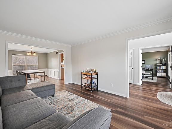 4th image of 1161 Abbott Rd