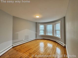 117 Harvard St #8, Cambridge, MA 02139