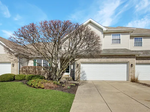 8109 Victoria Pl, Crown Point, IN 46307