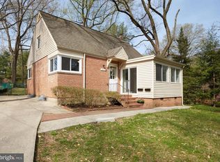 8218 Roanoke Ave #B, Takoma Park, MD 20912