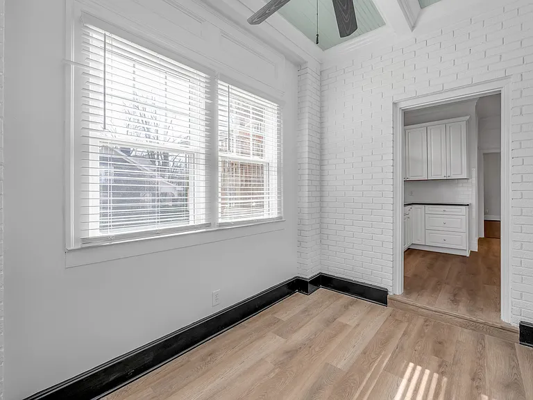 1211 Richmond Rd — Photo 40