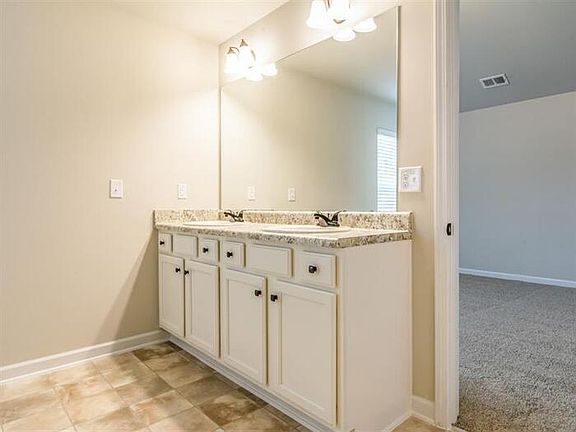 5th image of 1112 McConaughy Ct
