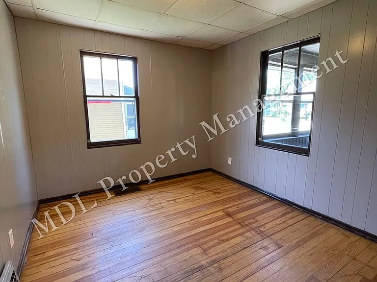 1715 Green St — Photo 8