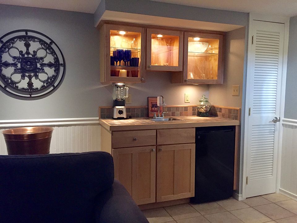 Basement Wetbar