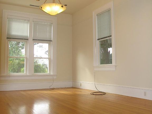5th image of 3976 23rd St