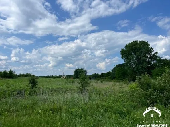 5870 SE 53rd St, Berryton, KS 66409