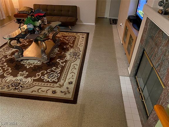 3rd image of 6538 Begonia Bay Ave