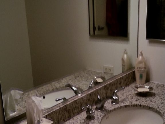 2nd Full
Bathroom