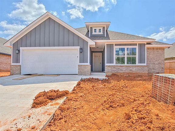 2nd image of 2312 Creekview Dr