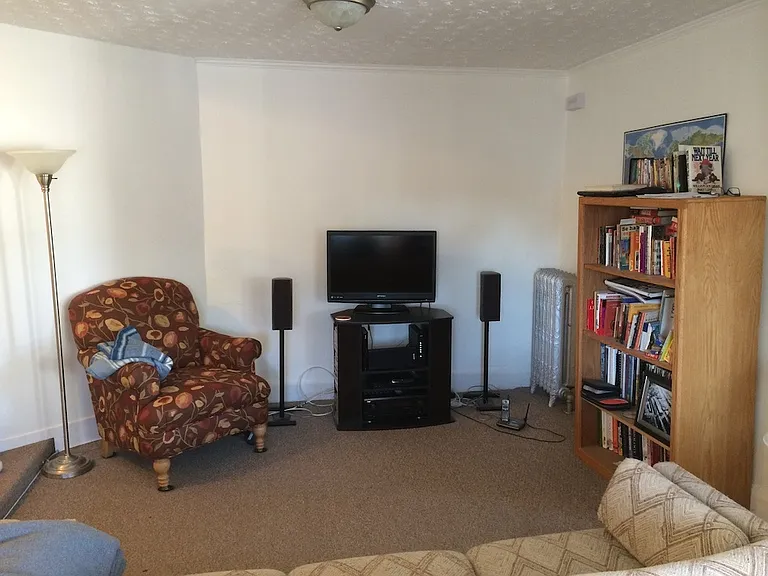 581 Chestnut St — Photo 3