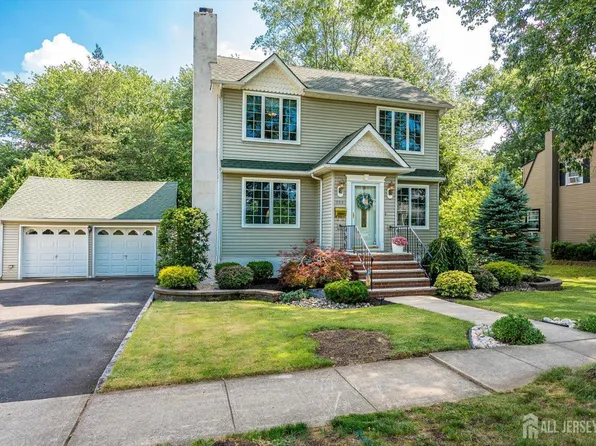 844 Milton Blvd, Rahway, NJ 07065