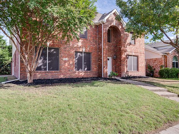 3rd image of 304 Courtney Ln