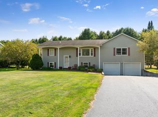 146 Lake Rd, Milton, VT 05468