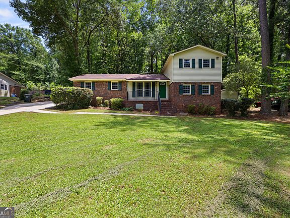 3rd image of 309 Nelson Dr