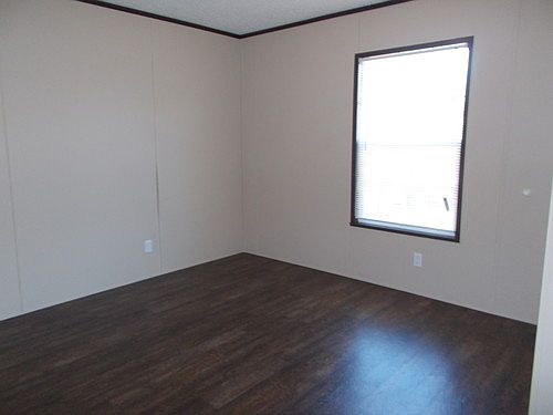 4th image of 3303 Noll Dr