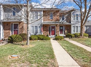 1607 Rosewall Dr #D, Saint Charles, MO 63303