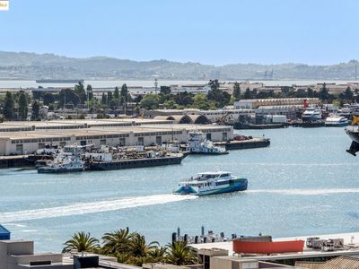 222 Broadway St #1301, Oakland, CA, 94607