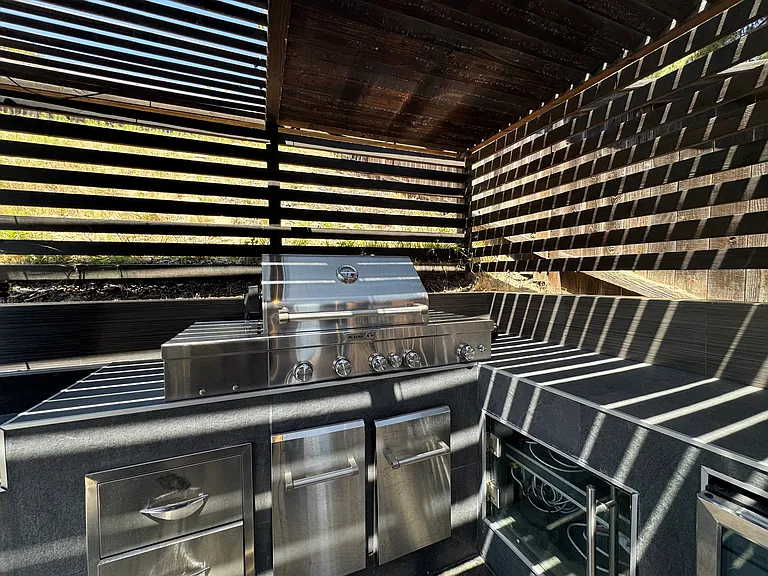 561 Bayona Loop — Photo 3