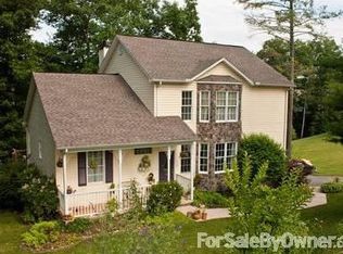 345 Windsor Dr, Taylorsville, NC 28681