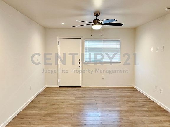 4th image of 5014 San Jacinto St #204
