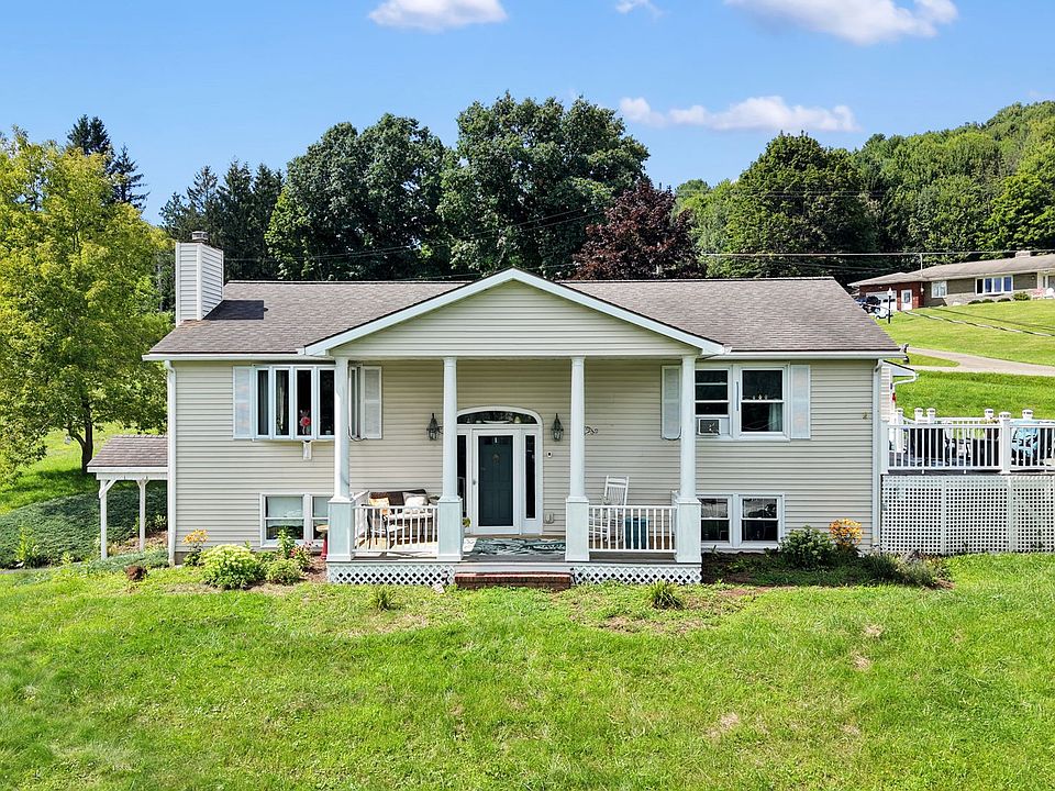 1st image of 45 Colpitts Dr