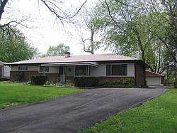 1st image of 1366 N Banner Ave