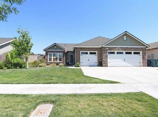2658 Harbor Island Ave, Tulare, CA