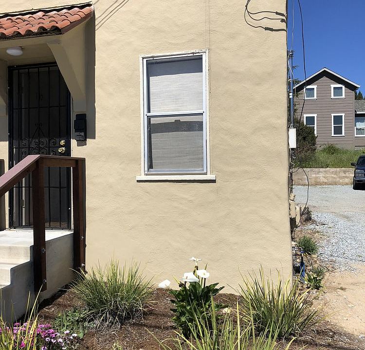 1st image of 107 Grant St
