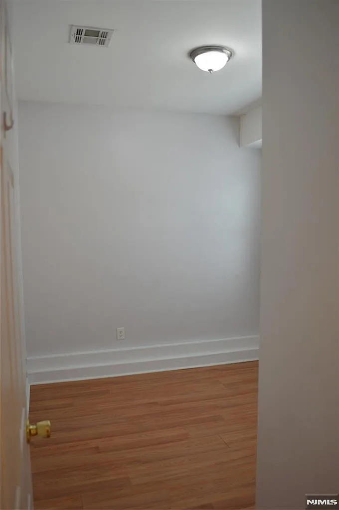 2 bed, $1,900 — Photo 3