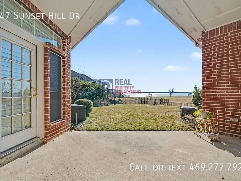 947 Sunset Hill Dr — Photo 44