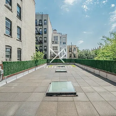 Rented by Yaffa Realty LLC | media 29