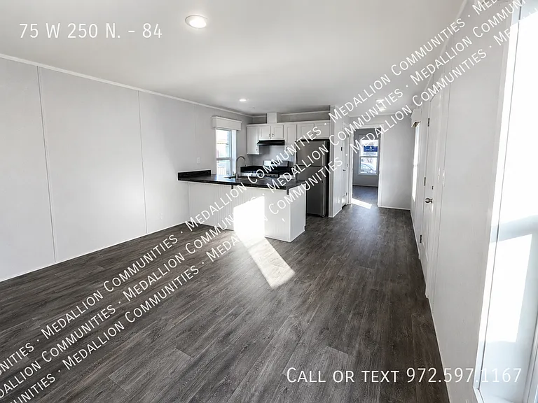 75 W 250 N #84 — Photo 2