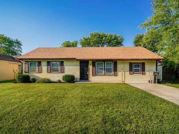 5219 Heathwood Dr, Indianapolis, IN 46237